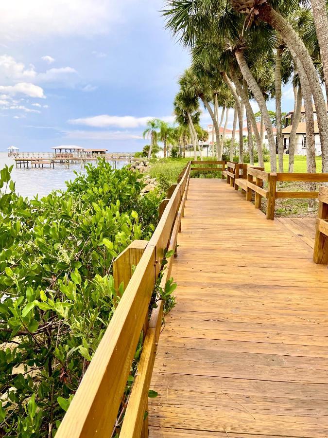 A Cozy Space Coast Retreat Titusville Ngoại thất bức ảnh